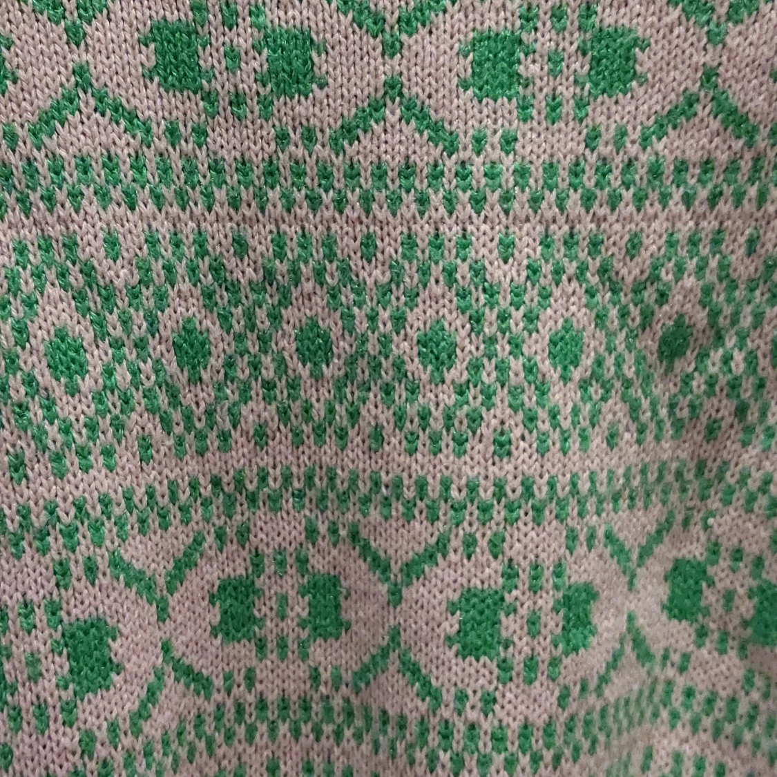 Grönmönstrad stickad tröja från ONLY - 90