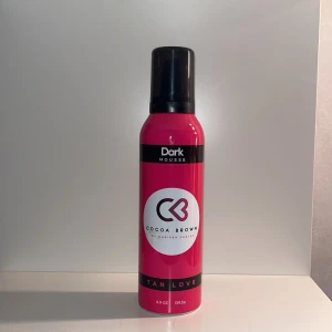 Cocoa Brown Tan Mousse Dark - Cocoa Brown Tan Mousse i nyansen Dark för en djup och naturlig solbränna. Denna mousse är lätt att applicera och ger ett jämnt resultat. Perfekt för att uppnå en solkysst look året runt.   Den är nästan helt ny då jag endast prov testat den.  brun utan sol från Cocoa Brown. 💓💕