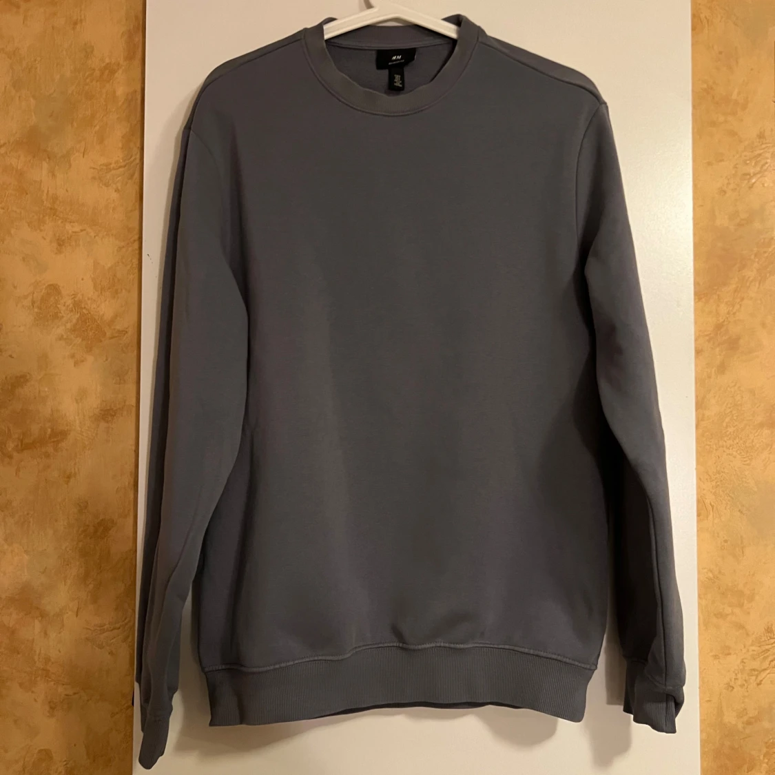 Grå sweatshirt från H&M