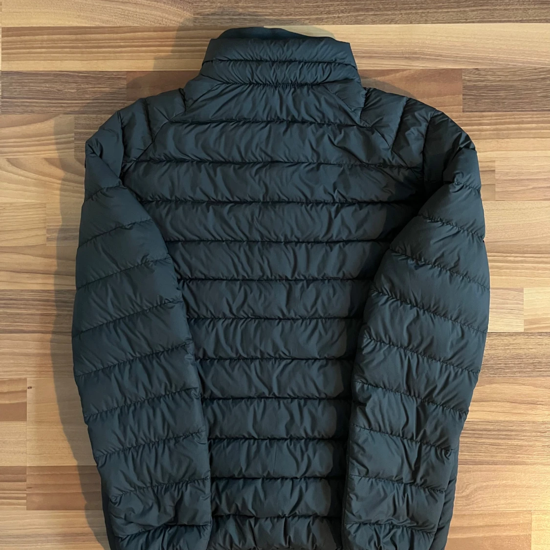 Svart dunjacka från Parajumpers - 90