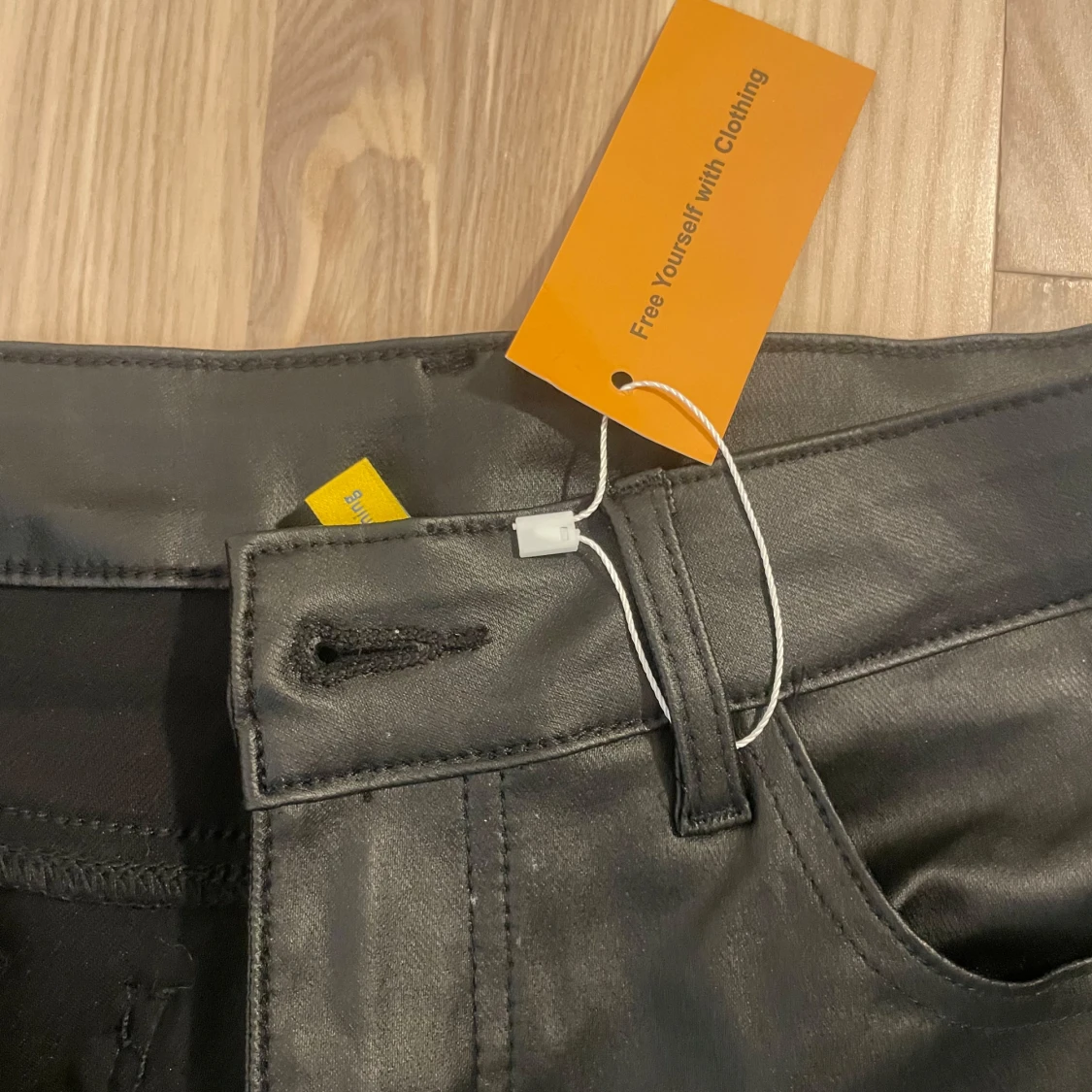 Svarta Skinnbyxor  - 90