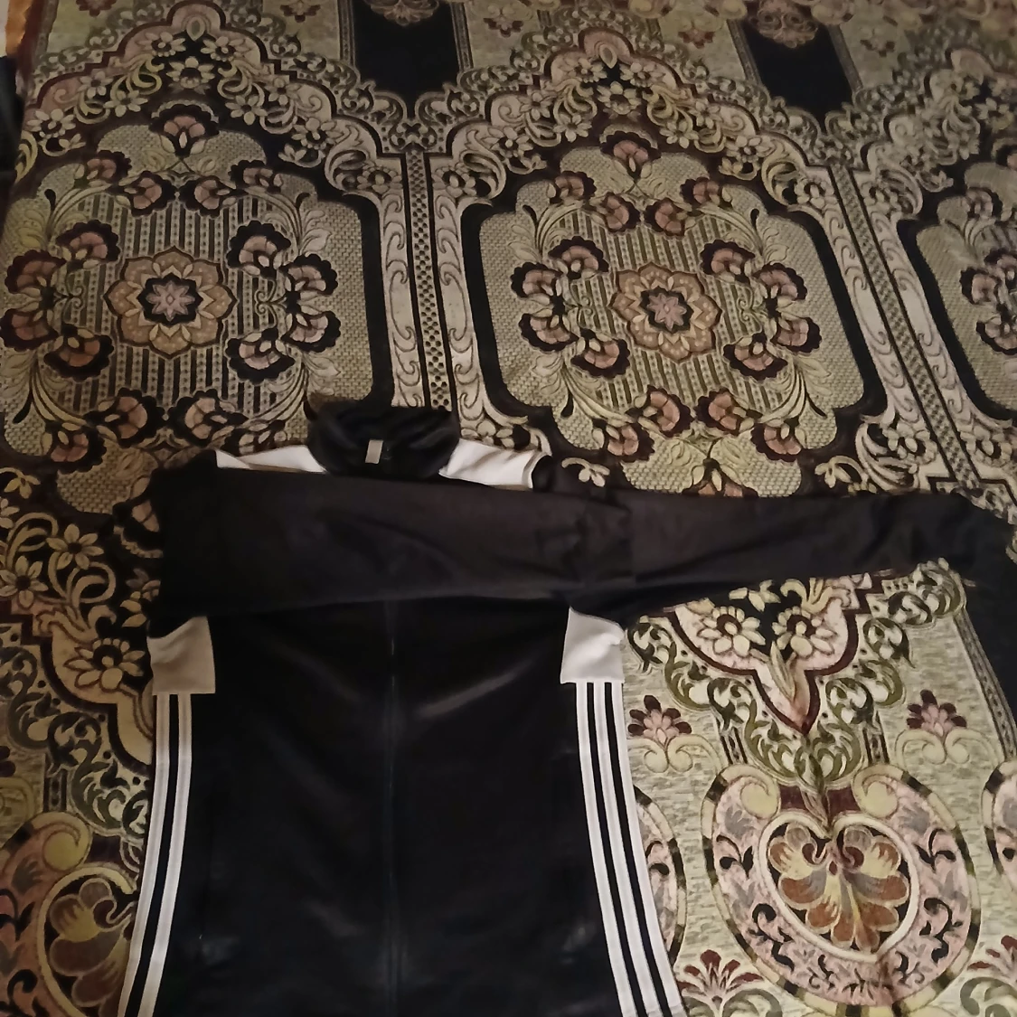 Svart träningsjacka från Adidas - 91