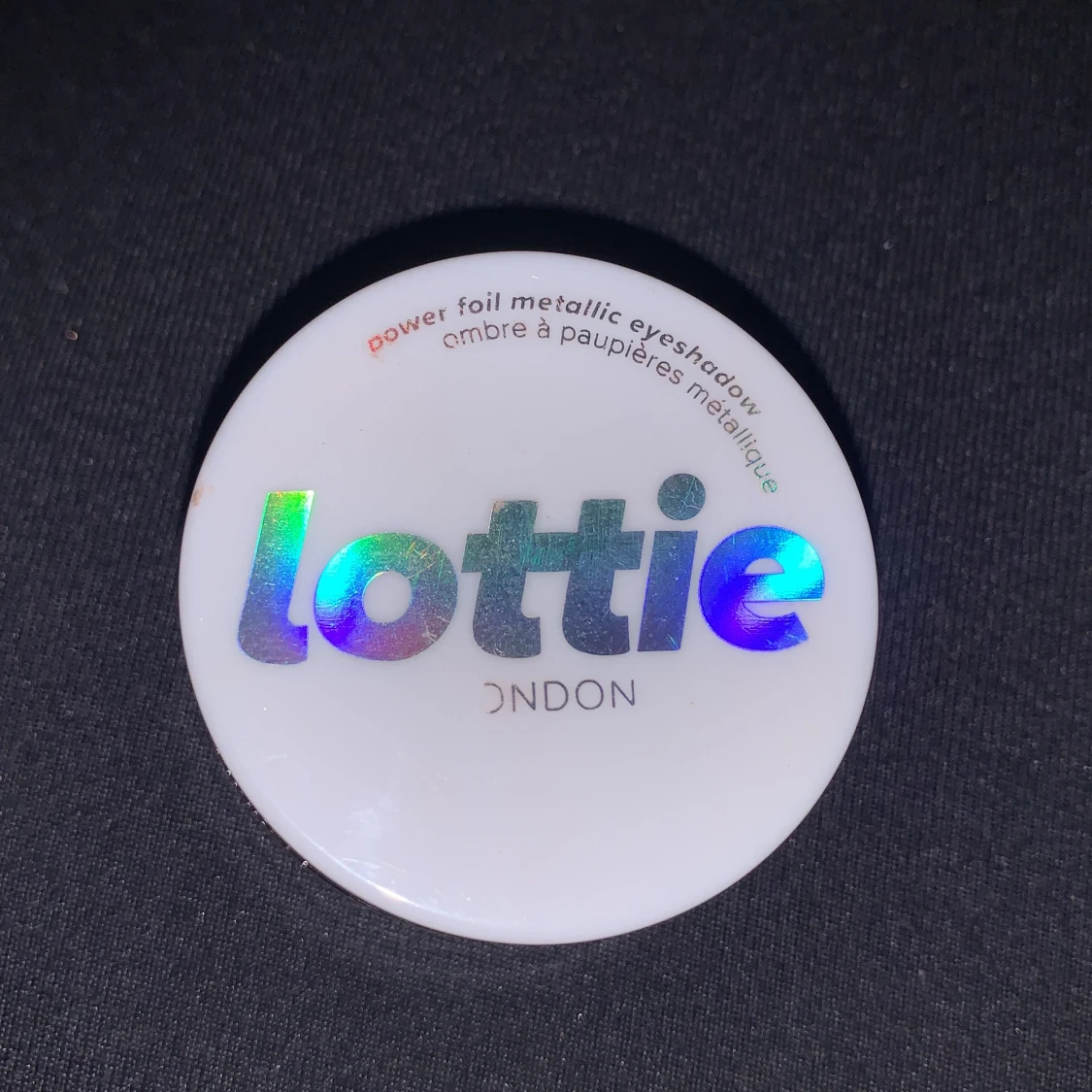 Power Foil Metallic Ögonskugga från Lottie London