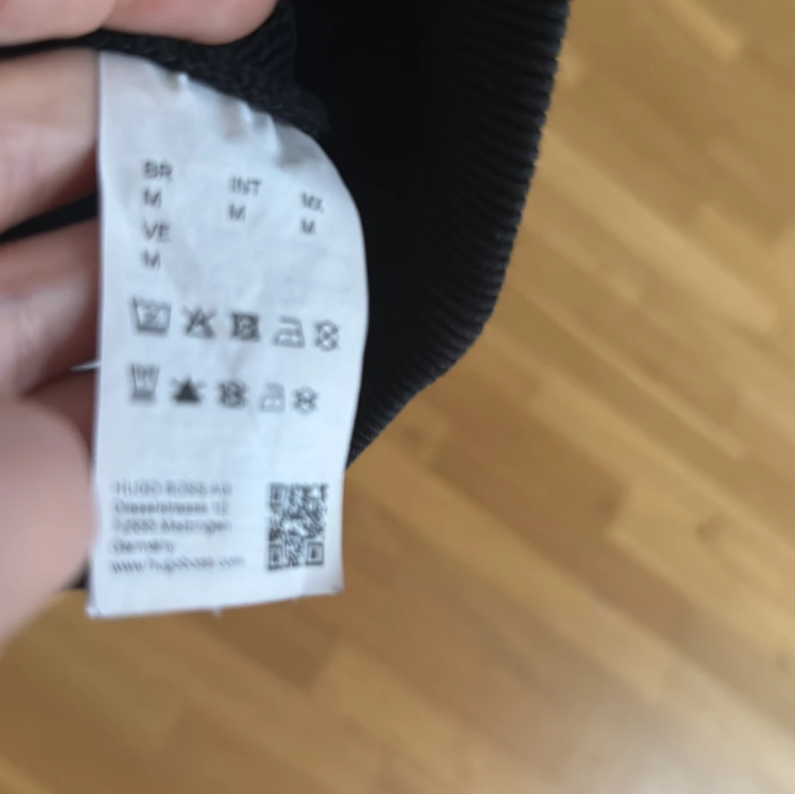 Svart hoodie från Hugo Boss - 3