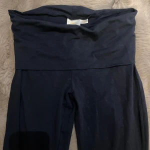  Marinblå yoga pants  -  Säljer marinblå yoga pants💗