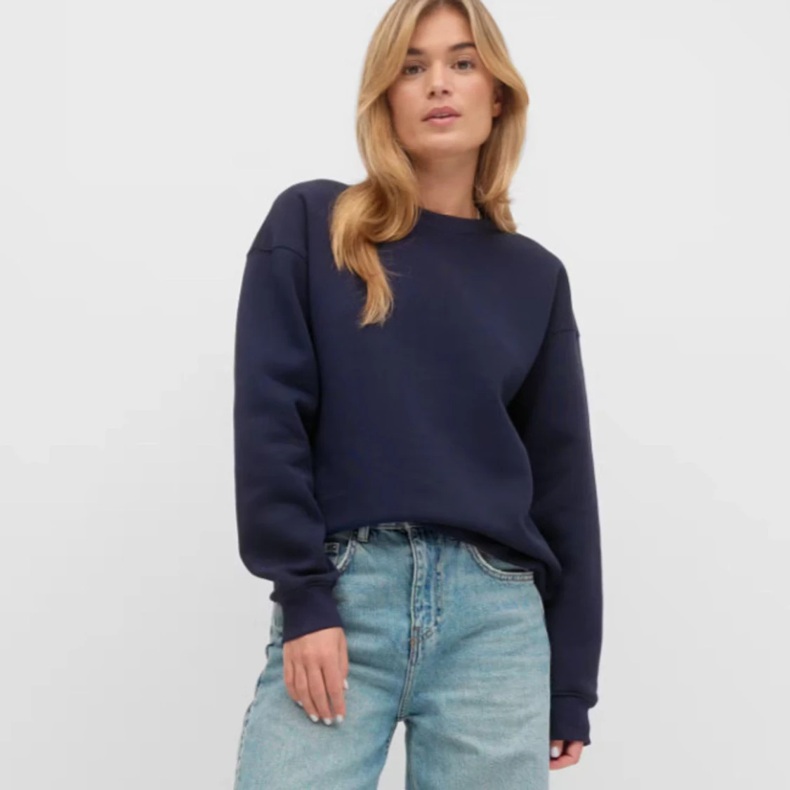 Mörkblå sweatshirt - 91