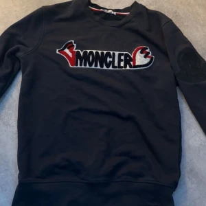 Moncler sweatshirt - Strl S