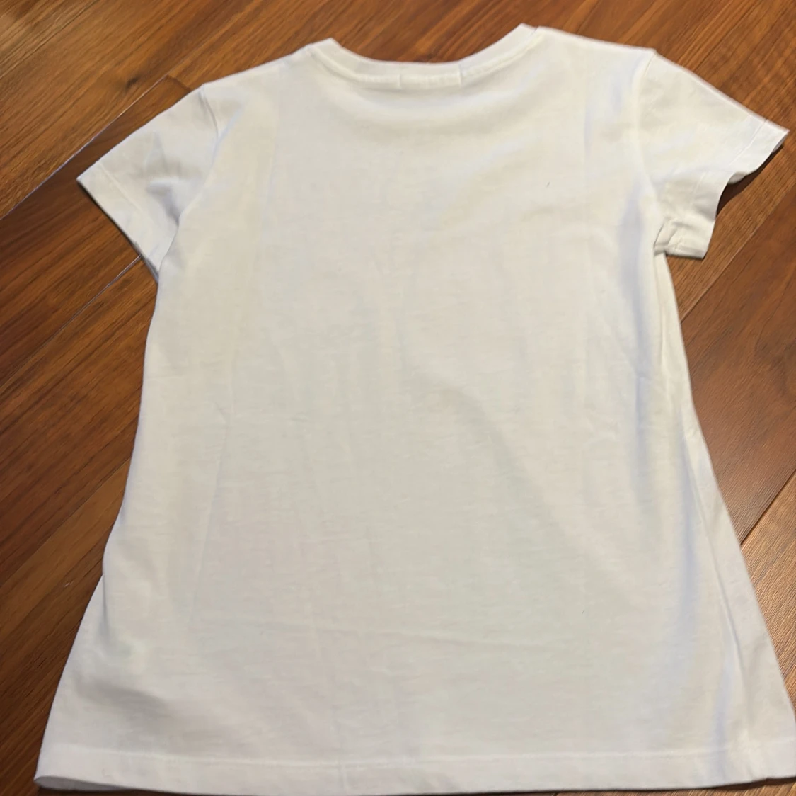 Vit t-shirt från Calvin Klein Jeans - 92