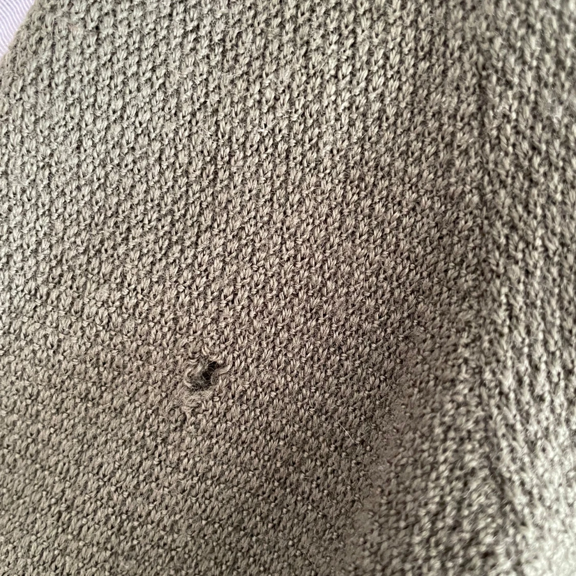 Olivgrön stickad kofta från Stenströms - 91