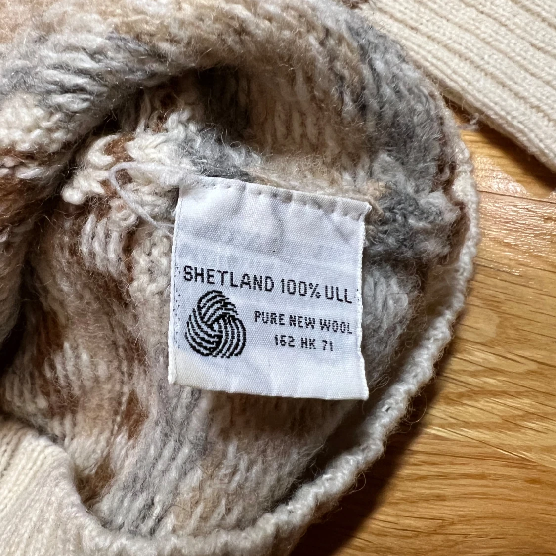 Vit Shetlandsull Stickad TröjSkottland  - 91