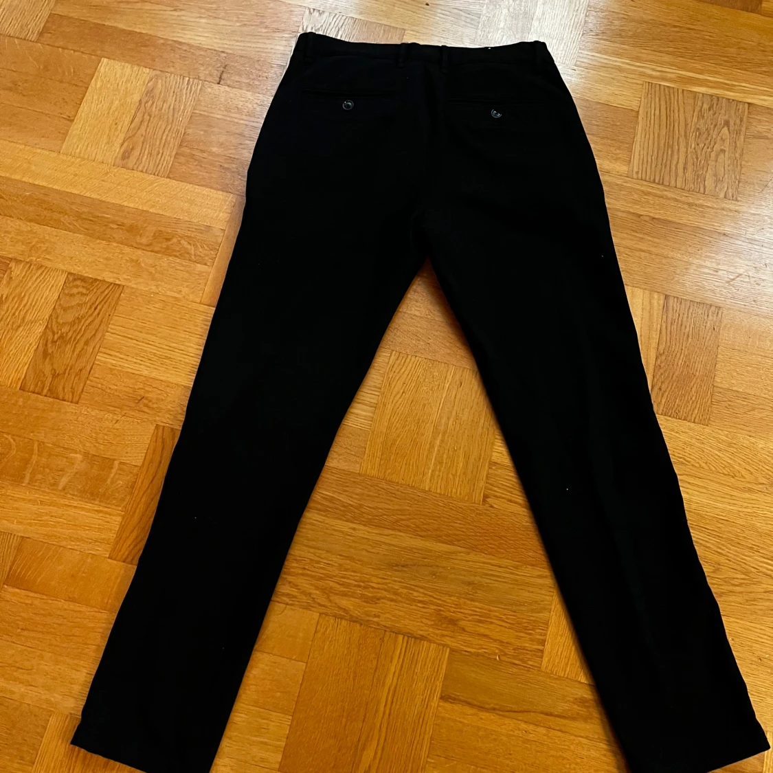 Svarta kostymbyxor  från Zara - 90