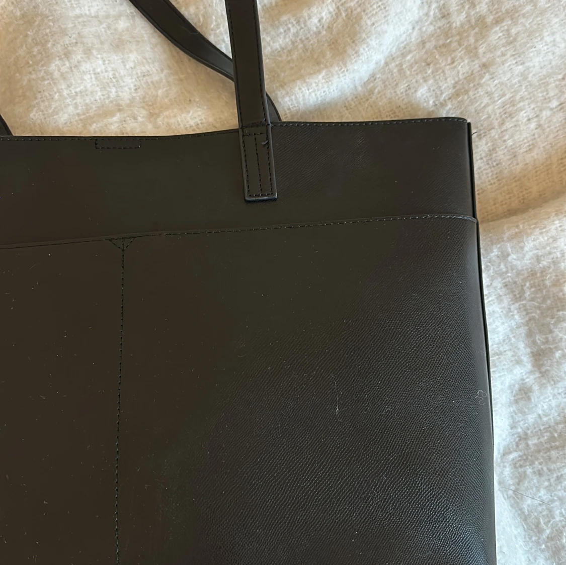 Svart axelväska i skinn - 90