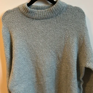 Kofta  - Kofta i mycket fint skick i blå/turkos färg. 