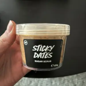 Säljer sticky dates skrubb aldrig använd 