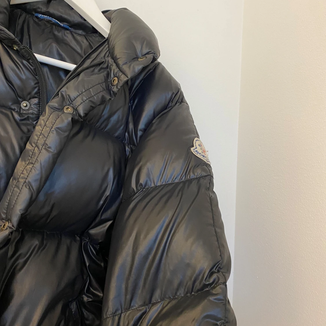 Svart dunjacka från Moncler - 90