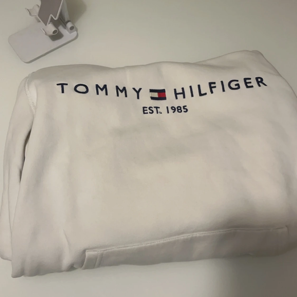 Vit hoodie från Tommy Hilfiger - 90