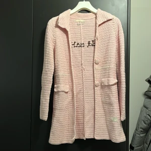 Odd Molly kofta lång - Fin kofta från Odd Molly. Fint skick. 