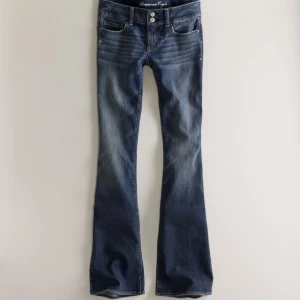 American eagle jeans💞 - Super snygga basic bootcut jeans utan defekter ifrån American eagle💗