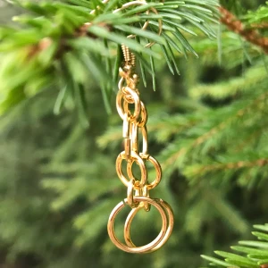 Örhängen  - Vackra örhängen av guld⚜️⚜️