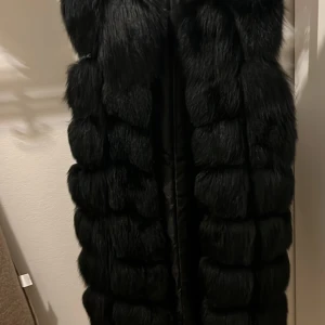 Pälsväst äkta päls  - Sjukt snygg pälsväst