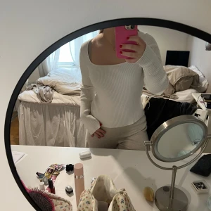 Söt långärmad tröja  - Från h&m med prislapp kvar! 😍🙌🏻