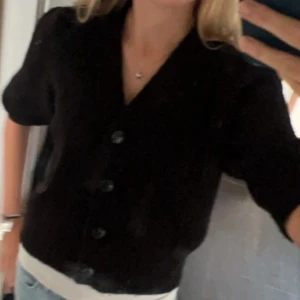 Superfin tröja!💝 - Jättefin stickad kortärmad från monki❣️❣️
