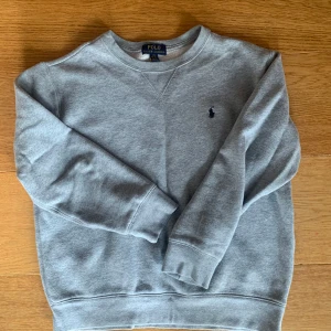 Ralph Lauren Polo tröja - Fint skick! Junior-storlek