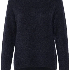 En super fin stickad tröja - Säljer denna skickade tröja från inwear (köpt från Åhléns) helt perfekt skick använd fåtal gånger! Nypris ca 900, pris kan diskuteras 