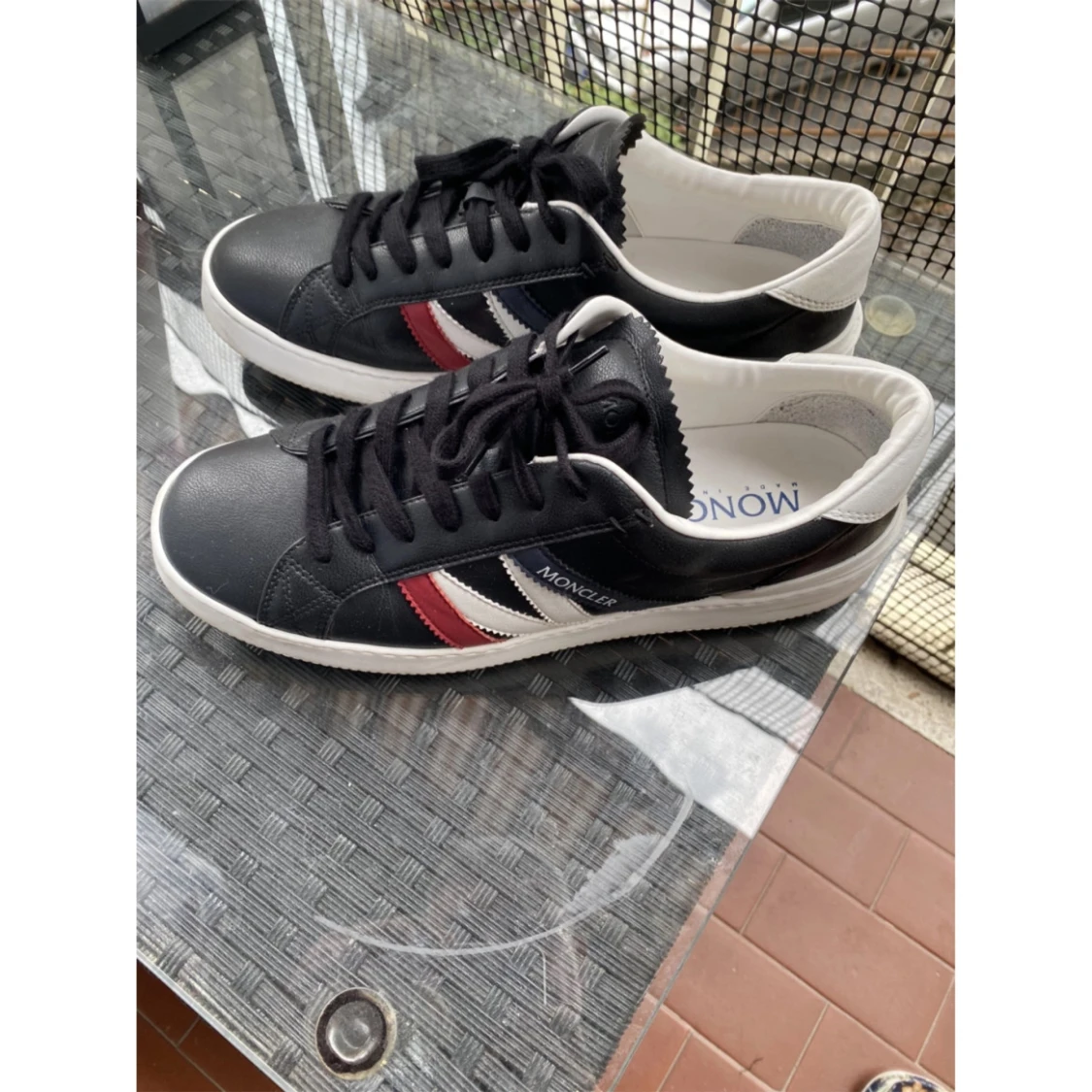 Äkta moncler skor  - 90