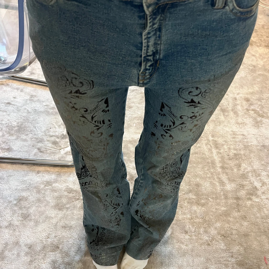 Lågmidjade mönstrade jeans