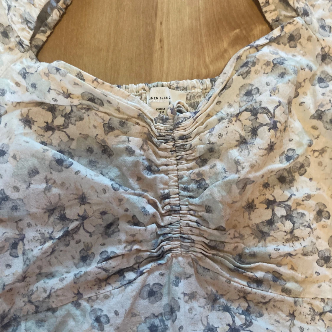 Söt linneklänning från H&M - 90