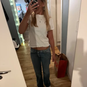 Bootcut jeans - Lågmidjade bootcut jeans 