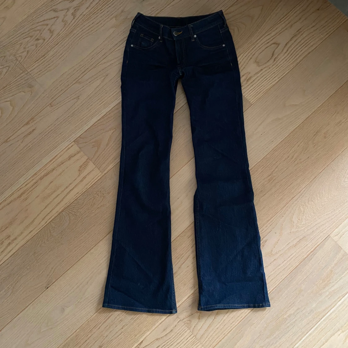 Lågmidjade jeans💗 - 92