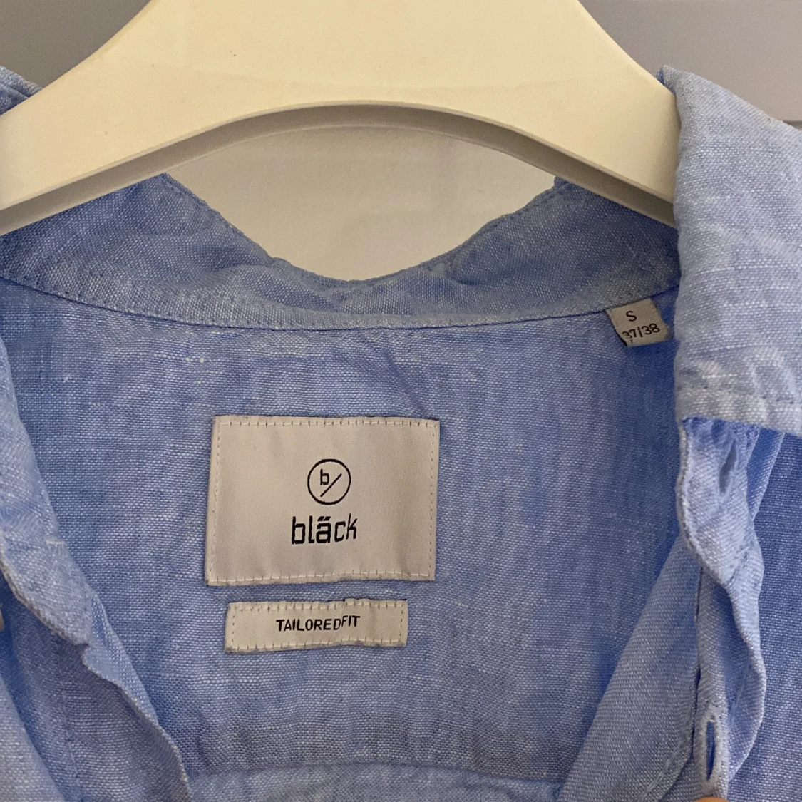 Ljusblå linne-skjorta från Bläck - 90