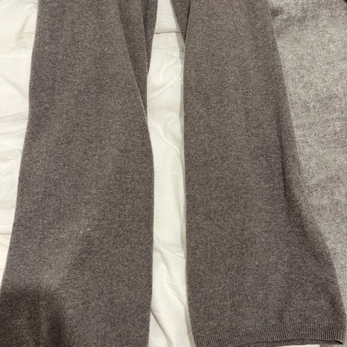 BRUNA/GRÅA KASHMIR MJUKIS  - 91