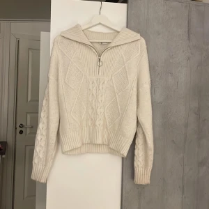 stickat - såå mysig stickad tröja, perfekt till höst & vinter!!💖😍