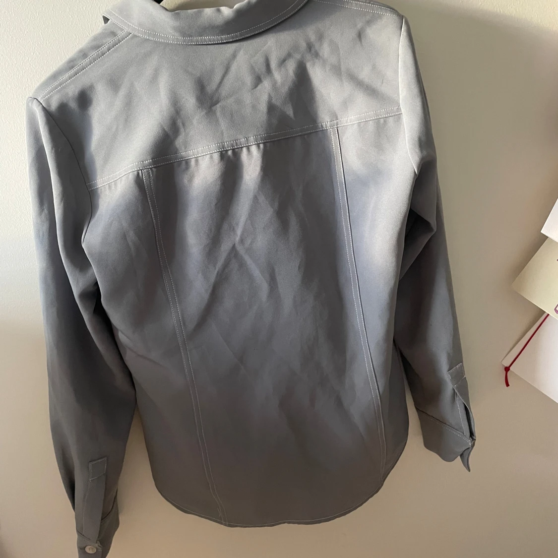 Grå skjorta från NA-KD - 91