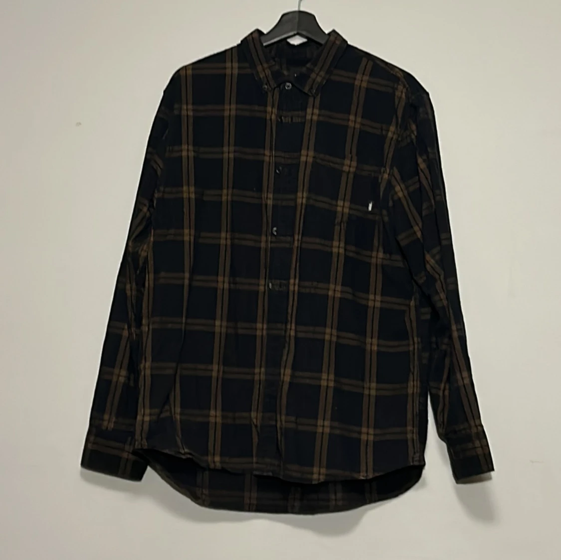 Svart och brun rutig skjorta Vans