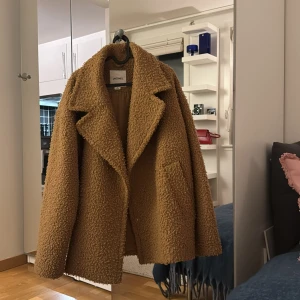 Kappa - Säljer denna kappa från monki✨ Sparsamt använd! 