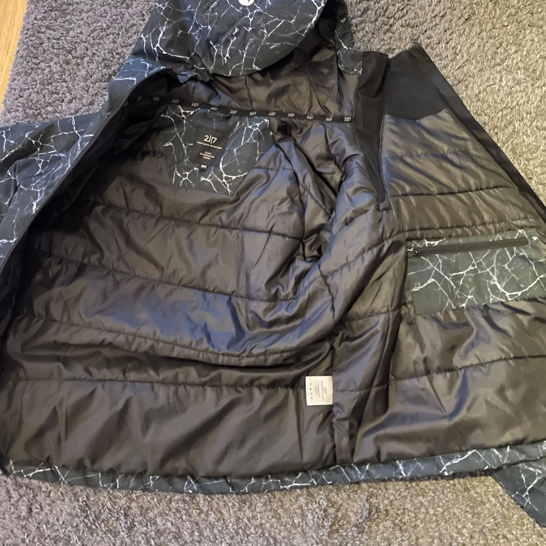 twentyone seventeen skidjacka JR stl.164 - 93