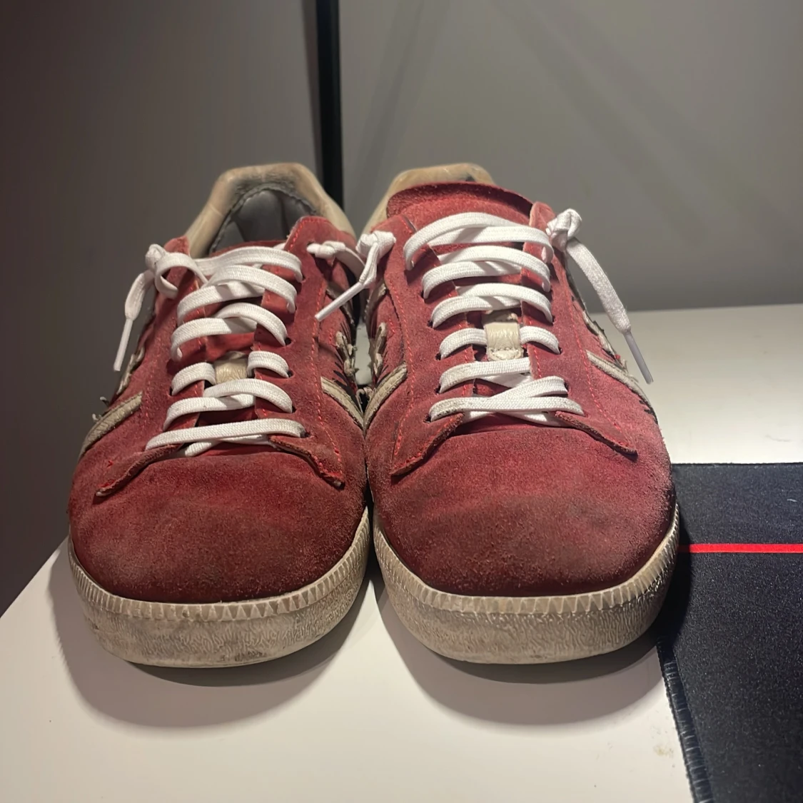 Premiata skor - 90