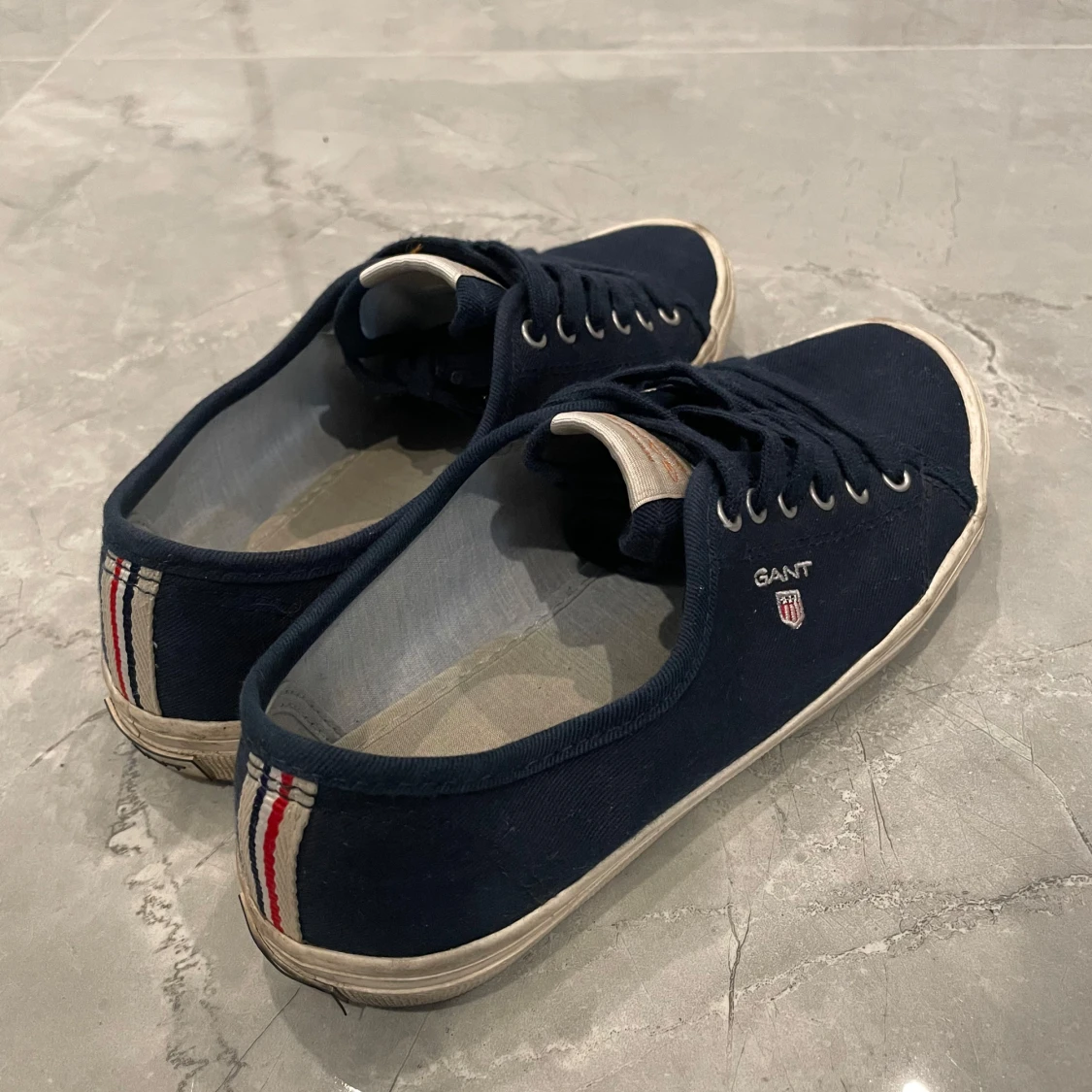 Mörkblå sneakers från Gant - 90