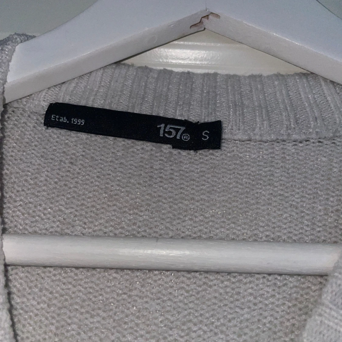 Vit och svart randig tröja från 157 - 90