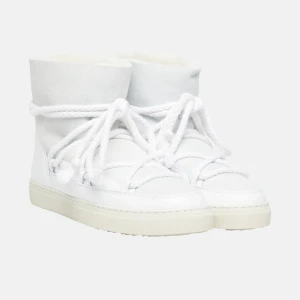 Vita Inuikii skor  - Helt nya skor från Inuikii. Aldrin använda då dom var i fel storlek. Slutsålda, nypris 3095kr. Har i 36 och 37 