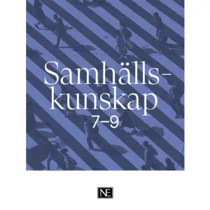 NE Samhällskunskap 7-9 utgår från det centrala innehållet i kursplanen för samhällskunskap 7-9 (Lgr22). Kursplanens övergripande arbetsområden behandlas i åtta rikt illustrerade kapitel: Sverige och du, Demokrati, Beslutsfattande och politiska idéer, Samhällsresurser och fördelning, Rättigheter och rättsskipning, Massmedier, Internationell politik och EU. Utöver grundmaterialet innehåller boken ett antal fördjupningar på varierande teman, till exempel Aktivism, Kränkande begrepp och Fejkade nyheter. Bokens tydliga upplägg ger eleverna överblick och goda förutsättningar att själva bli förtrogna med hur samhället fungerar.Tillsammans med resurserna i NE:s digitala läromedel, som filmer, extramaterial, övningar, stödfunktioner och lättlästa versioner, har du stora möjligheter att anpassa undervisningen och lärandet utifrån elevernas olika behov och förutsättningar. Upptäck möjligheterna med att ha ett komplett material oavsett format. Allt innehåll är anpassat och följer Lgr22.     Format Inbunden   Omfång 359 sidor   Språk Svenska   Förlag NE Nationalencyklopedin   Utgivningsdatum 2023-08-08   Medverkande Jens Klaive   Medverkande Frank Lundberg   Medverkande Lars Olsson   ISBN 9789188423757  