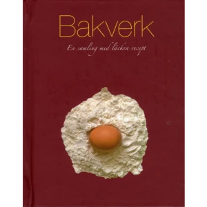 Bakverk : en samling med läckra recept (inbunden) - Här finns massor av idéer oavsett vilket bakhumör du är på. Bröd, mjuka kakor, tårtor, småkakor eller pajer - här finns de perfekta recepten för alla tillfällen.Blanda ihop ingredienserna, ställ in dem i ugnen och vänta på det härliga ögonblick när du kan ta ut ett nygräddat bakverk som sprider väldoft i hela köket !    Format Inbunden   Omfång 240 sidor   Språk Svenska   Förlag Parragon   Utgivningsdatum 2011-04-05   Medverkande Ing-Marie Höök-Skärhamn   ISBN 9781445431253  