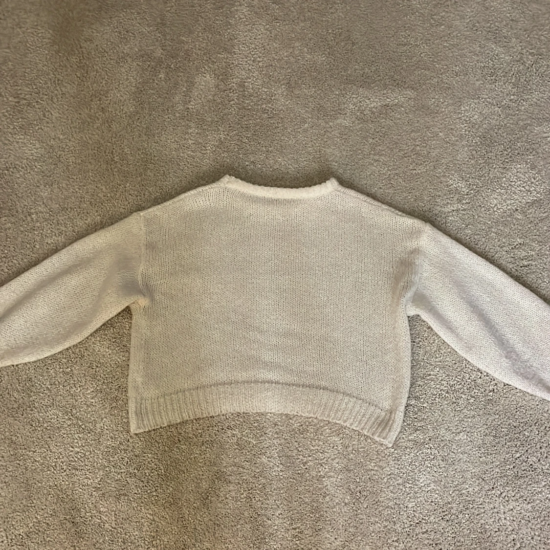 Vit stickad tröja - 90