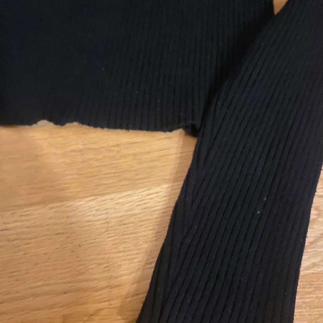 Svart ribbad tröja - 92