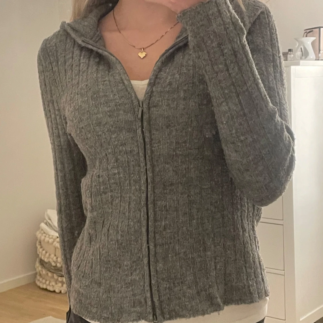 Grå ribbad zip up hoodie - 90