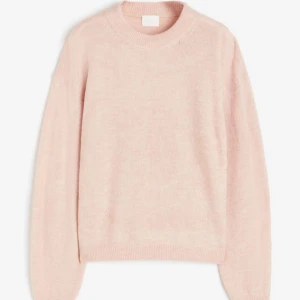 Rosa stickad tröja  - Rosa stickad tröja från hm 💘använd ett fåtal gånger 